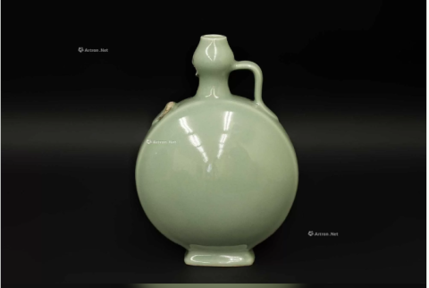 青瓷抱月瓶细节解析​